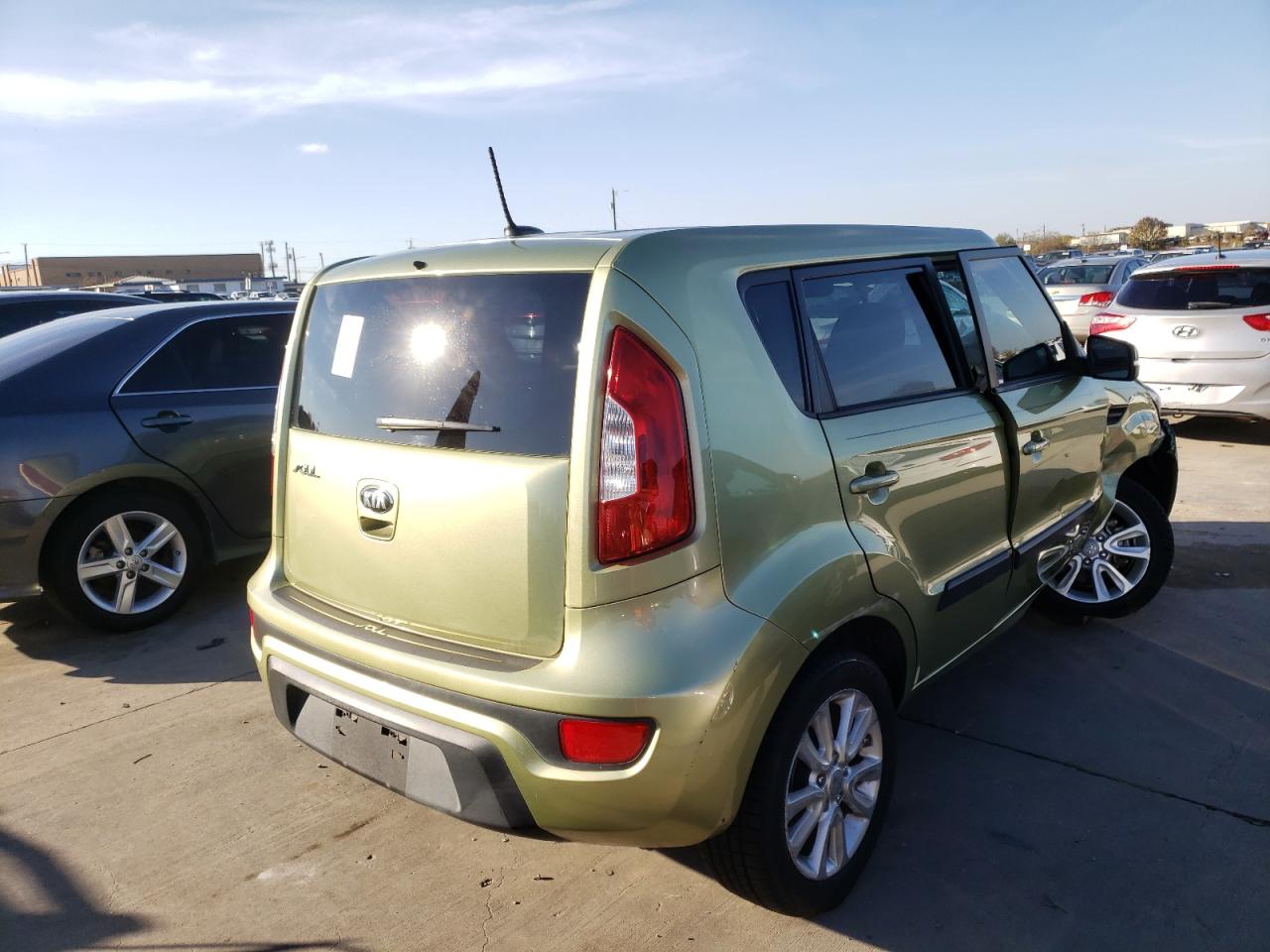 Photo 4 from auction – 2013 KIA SOUL + with VIN KNDJT2A6XD7545937