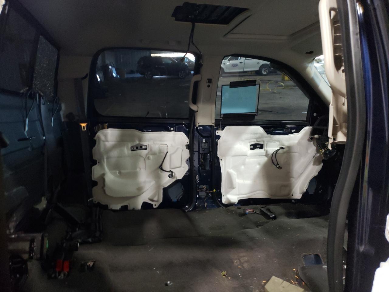 Photo 6 from auction – 2009 GMC SIERRA K35 with VIN 1GTHK93689F153947