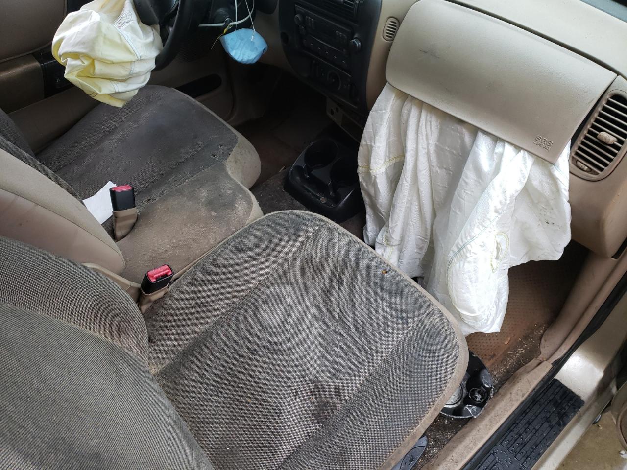 Photo 5 from auction – 2000 FORD RANGER SUP with VIN 1FTYR14V4YPA51590