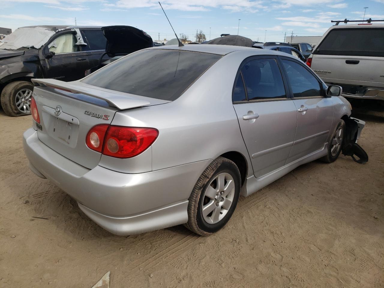 Photo 4 from auction – 2005 TOYOTA COROLLA CE with VIN 1NXBR32E55Z435200