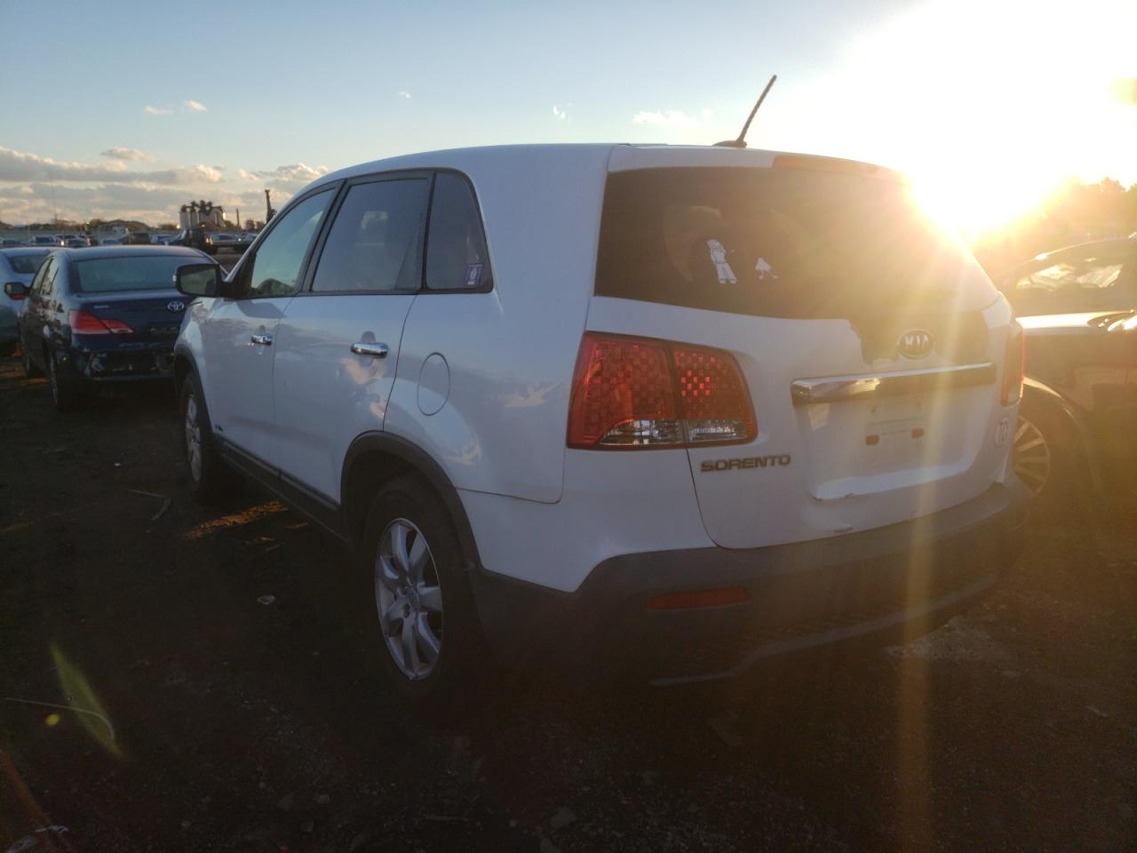 Photo 3 from auction – 2011 KIA SORENTO BA with VIN 5XYKTCA12BG010468