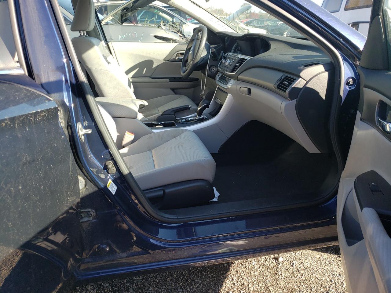 Photo 5 from auction – 2014 HONDA ACCORD LX with VIN 1HGCR2F36EA119478