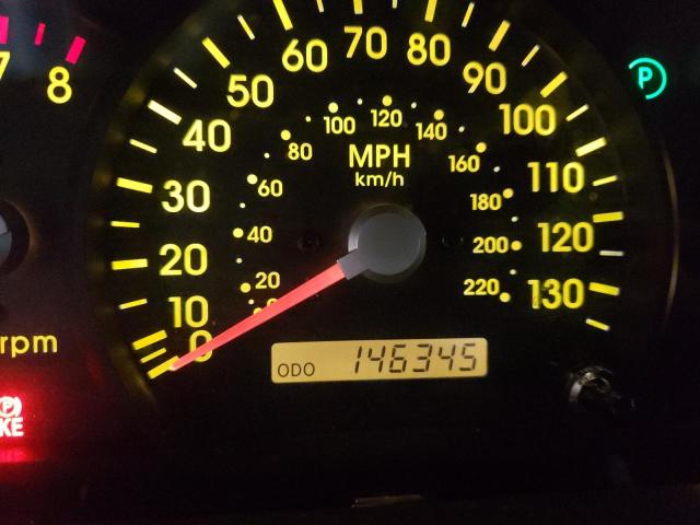 Photo 8 from auction – 2004 KIA SORENTO EX with VIN KNDJD733745318035