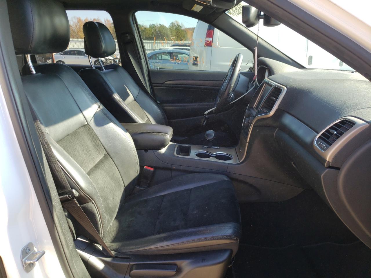Photo 5 from auction – 2015 JEEP GRAND CHER with VIN 1C4RJFAG6FC631913
