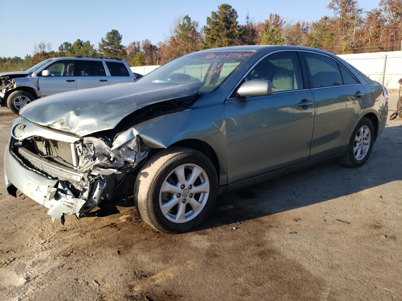 Photo 2 from auction – 2011 TOYOTA CAMRY BASE with VIN 4T1BF3EK4BU749166