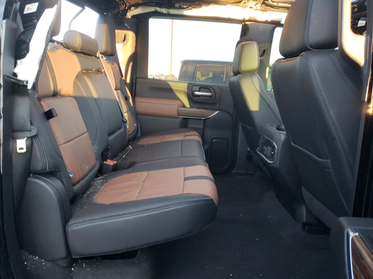 Photo 6 from auction – 2021 CHEVROLET SILVERADO with VIN 1GC4YREY4MF113000