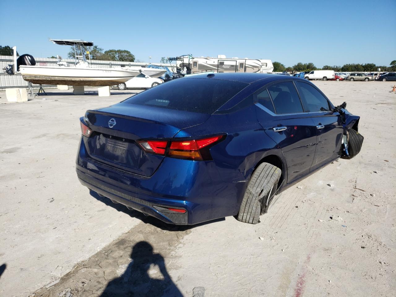 Photo 4 from auction – 2020 NISSAN ALTIMA S with VIN 1N4BL4BV3LC255069