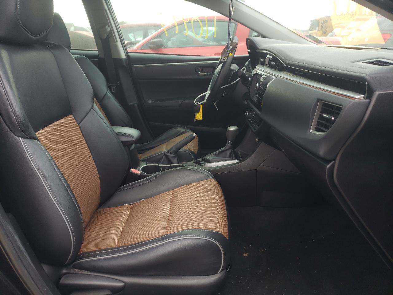 Photo 5 from auction – 2014 TOYOTA COROLLA L with VIN 5YFBURHE8EP089718