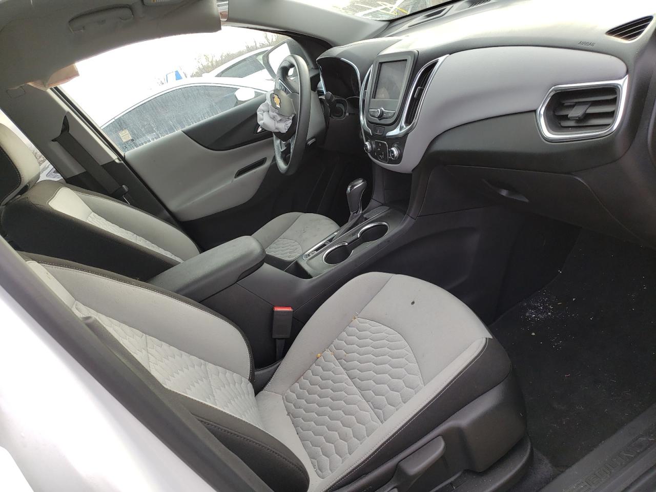 Photo 5 from auction – 2021 CHEVROLET EQUINOX LS with VIN 3GNAXHEV5MS101902