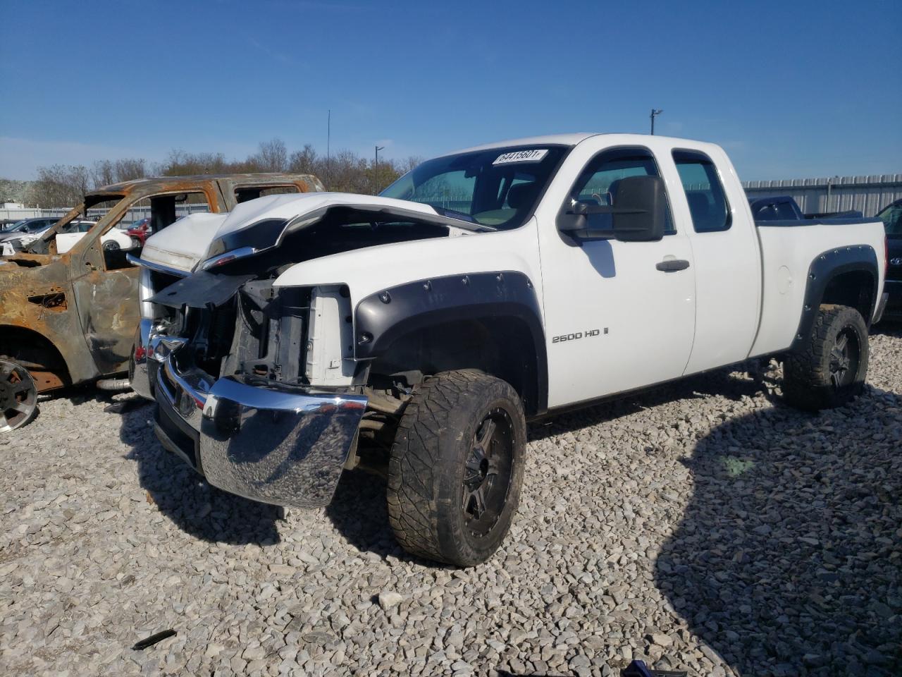 Photo 2 from auction – 2008 CHEVROLET SILVERADO with VIN 1GCHK29K98E121279