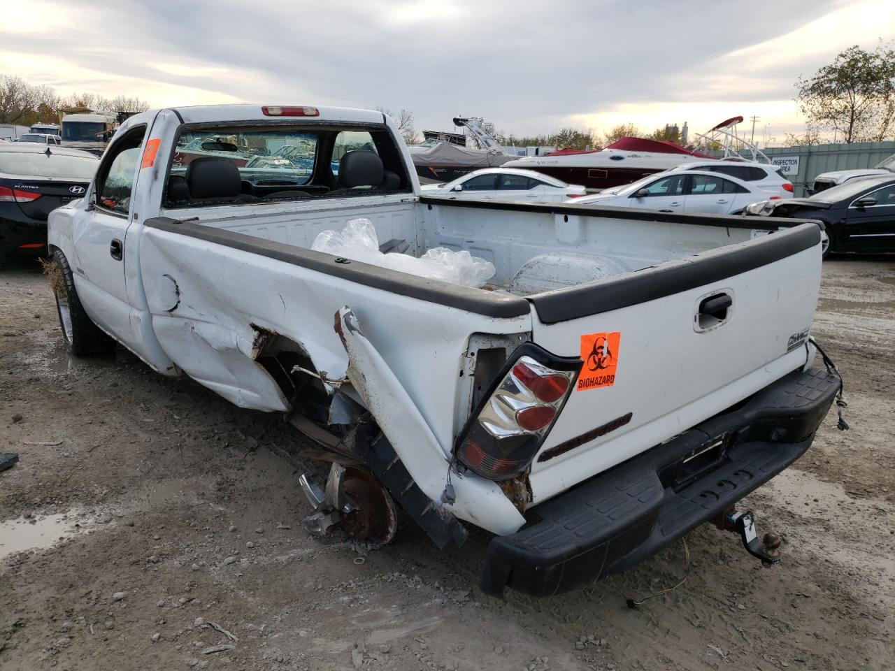 Photo 3 from auction – 2000 CHEVROLET SILVERADO with VIN 1GCEC14W3YE303449