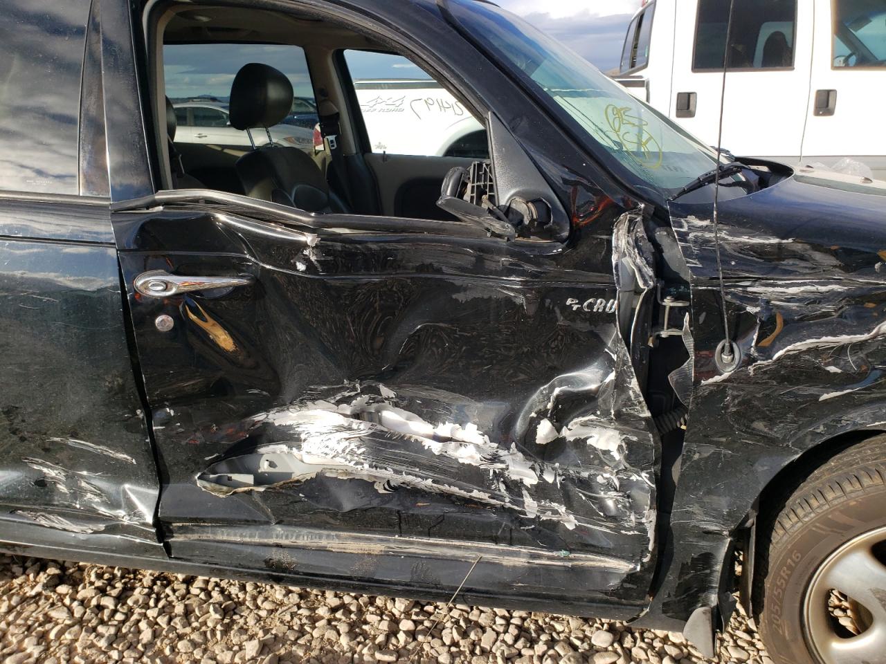 Photo 9 from auction – 2001 CHRYSLER PT CRUISER with VIN 3C8FY4BB71T645501