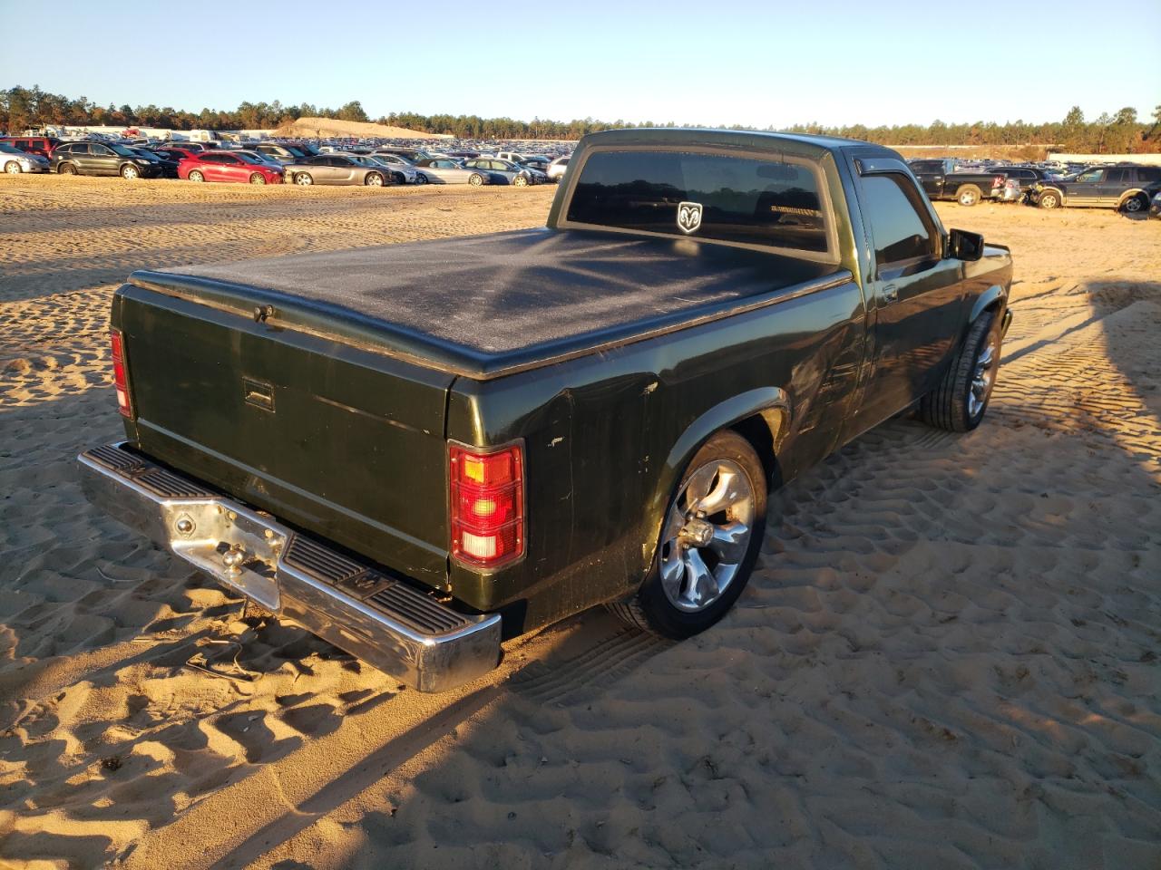 Photo 4 from auction – 1996 DODGE DAKOTA with VIN 1B7FL26P7TS665147
