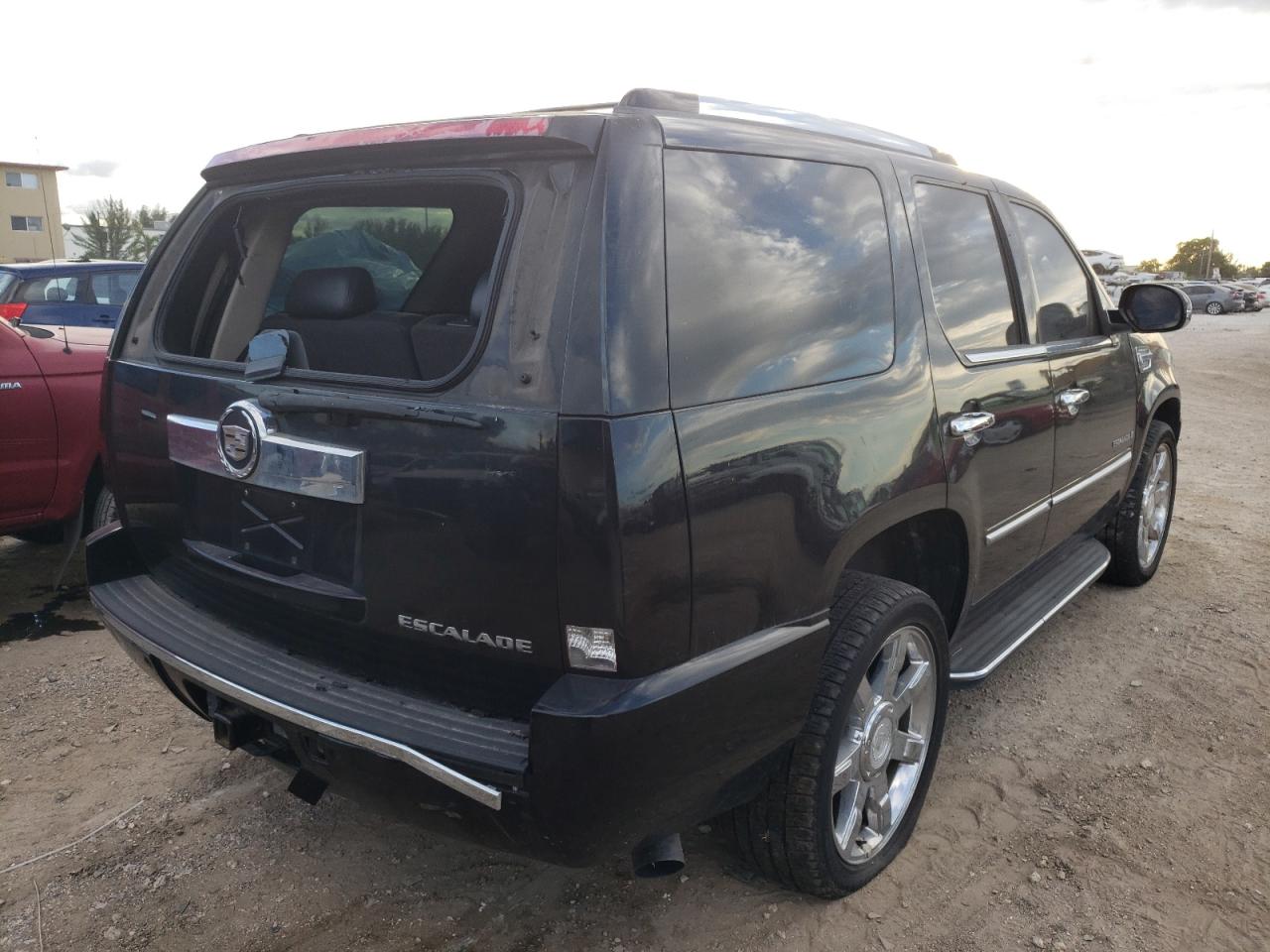Photo 4 from auction – 2008 CADILLAC ESCALADE L with VIN 1GYEC63868R150925