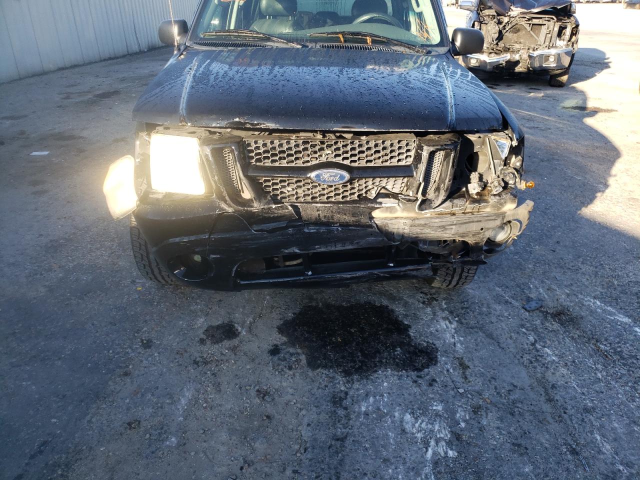 Photo 9 from auction – 2005 FORD EXPLORER S with VIN 1FMZU67K65UB77797