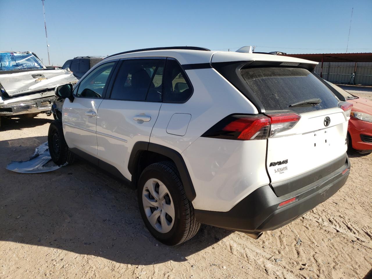 Photo 3 from auction – 2019 TOYOTA RAV4 LE with VIN JTMG1RFV4KD009508