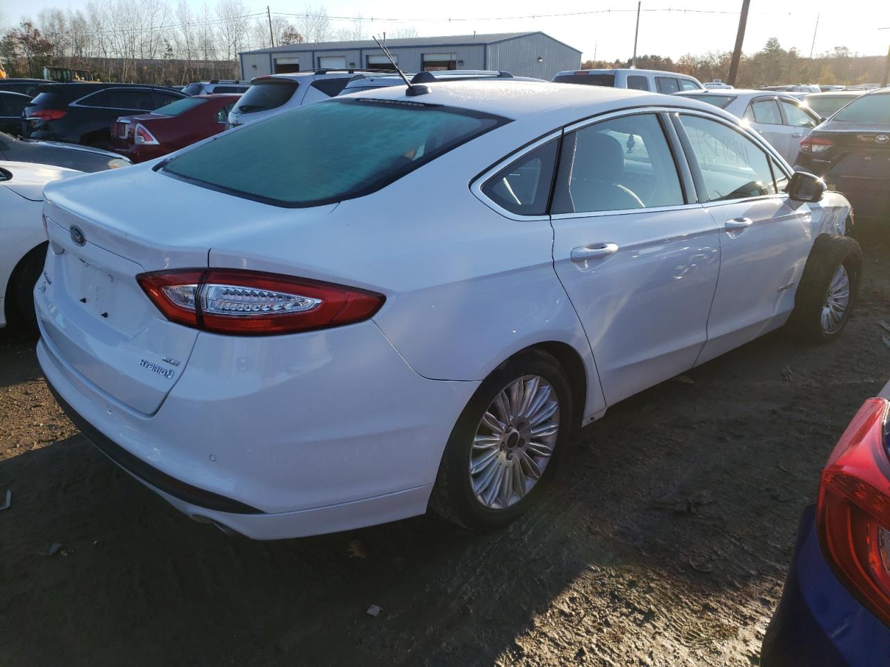 Photo 4 from auction – 2016 FORD FUSION SE with VIN 3FA6P0LU7GR336412