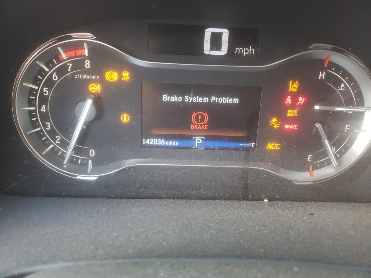 Photo 8 from auction – 2016 HONDA PILOT EXL with VIN 5FNYF5H66GB021373