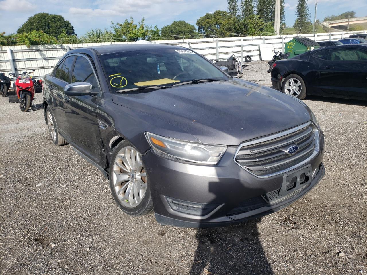 FORD TAURUS LIM 2014 with VIN 1FAHP2F82EG176592 - Photo from auction