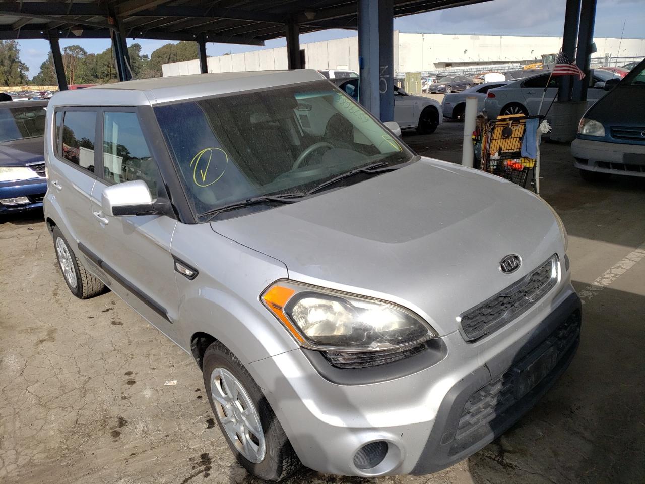 KIA SOUL 2012 with VIN KNDJT2A50C7475158 - Photo from auction