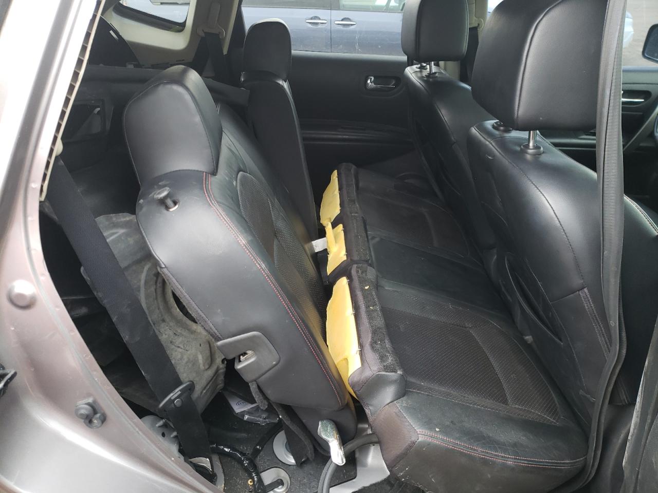 Photo 6 from auction – 2011 NISSAN ROGUE S with VIN JN8AS5MV2BW281160