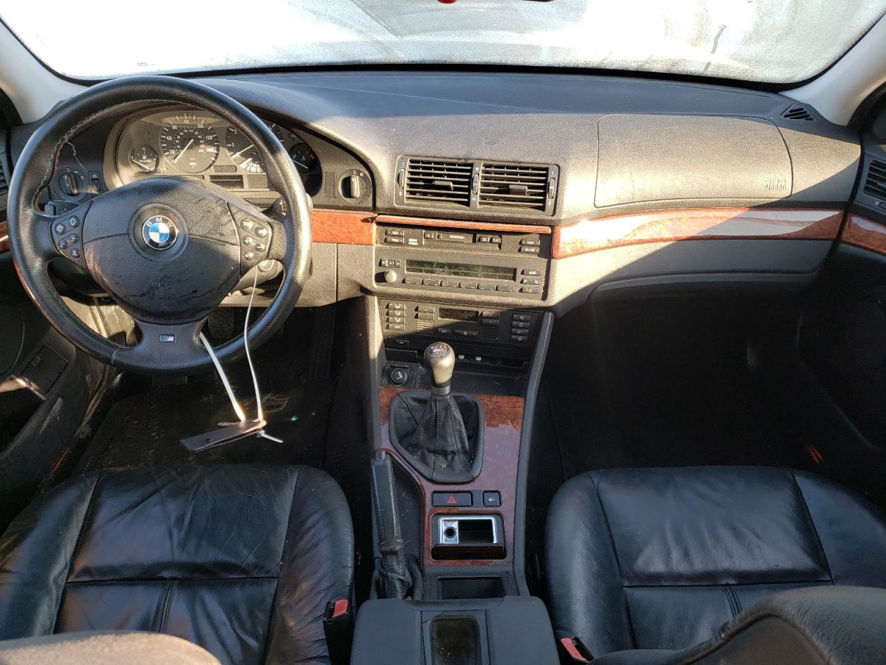 Photo 9 from auction – 2000 BMW 528 I with VIN WBADM5340YBY17693