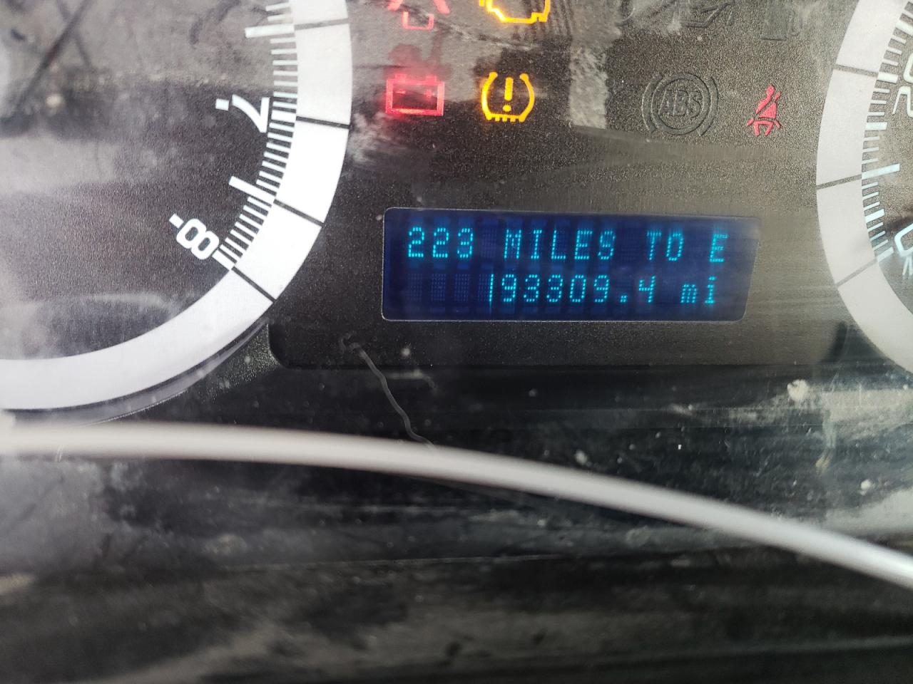 Photo 8 from auction – 2010 FORD ESCAPE LIM with VIN 1FMCU9EG2AKC86088