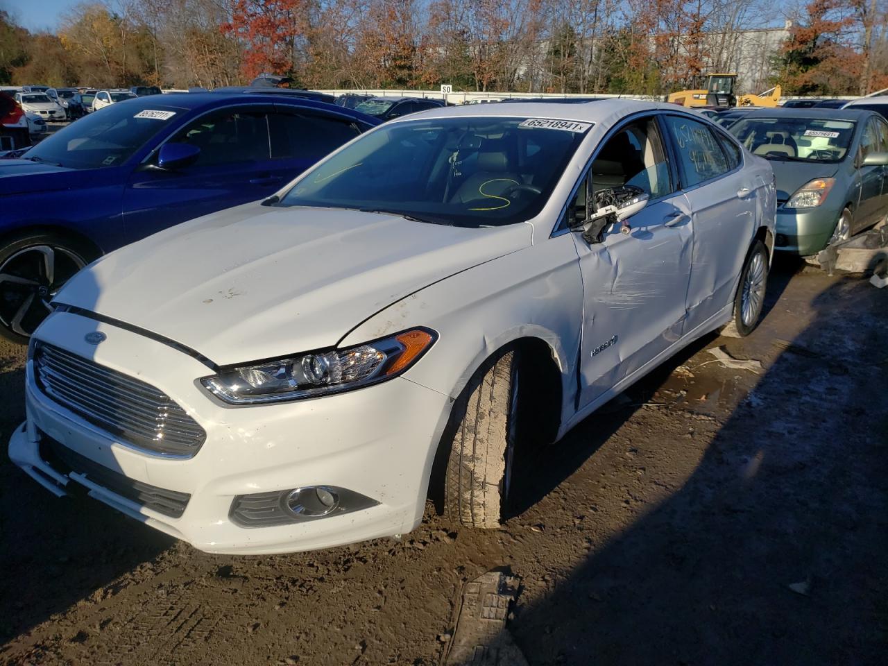 Photo 2 from auction – 2016 FORD FUSION SE with VIN 3FA6P0LU7GR336412