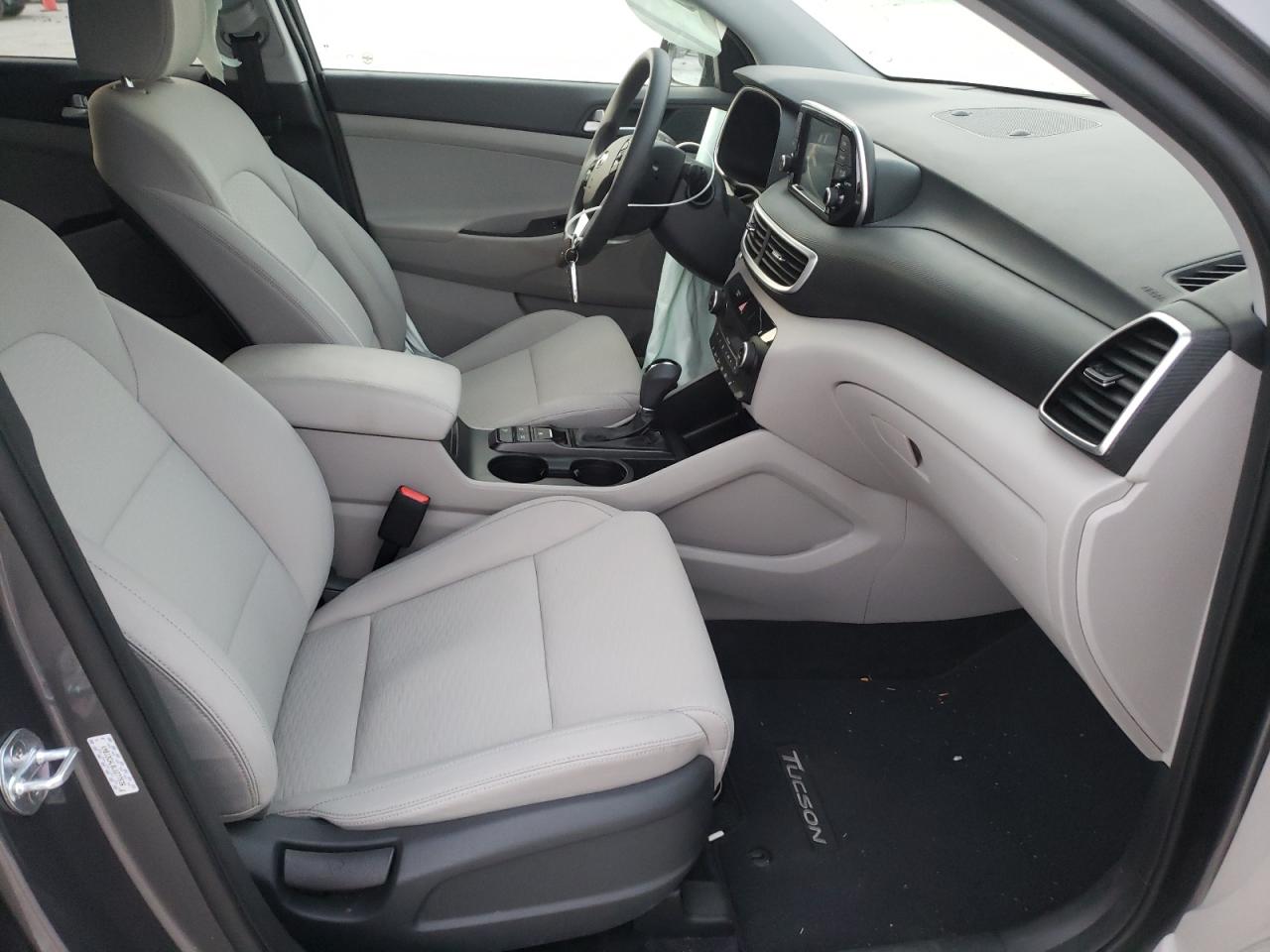 Photo 5 from auction – 2020 HYUNDAI TUCSON LIM with VIN KM8J3CAL0LU277536