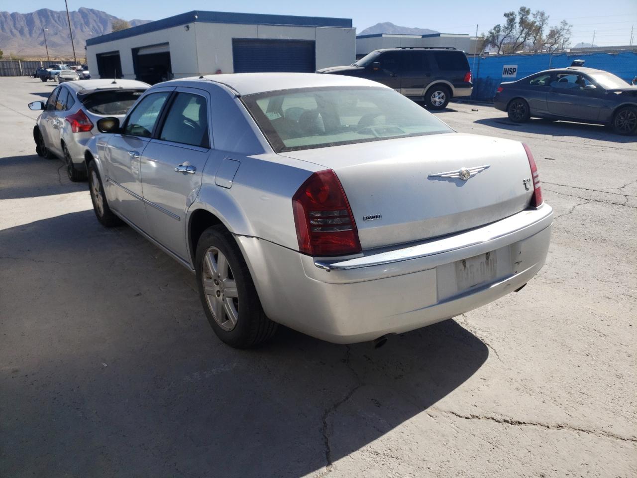 Photo 3 from auction – 2005 CHRYSLER 300C with VIN 2C3JK63H55H641879