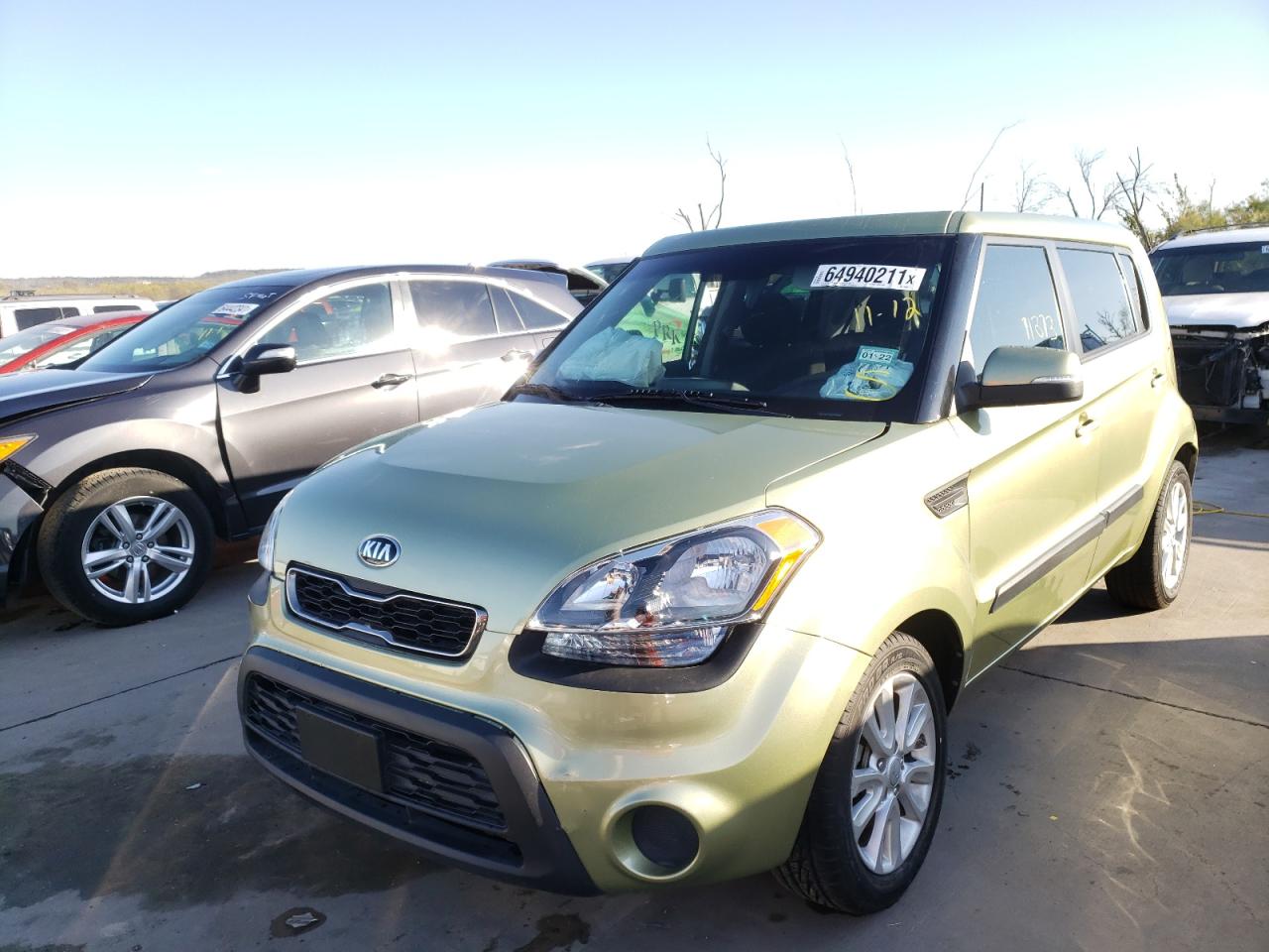 Photo 2 from auction – 2013 KIA SOUL + with VIN KNDJT2A6XD7545937