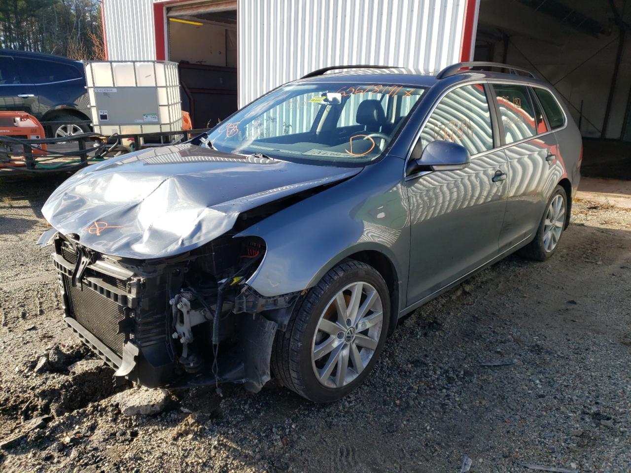 Photo 2 from auction – 2014 VOLKSWAGEN JETTA with VIN 3VWPL7AJ9EM603407