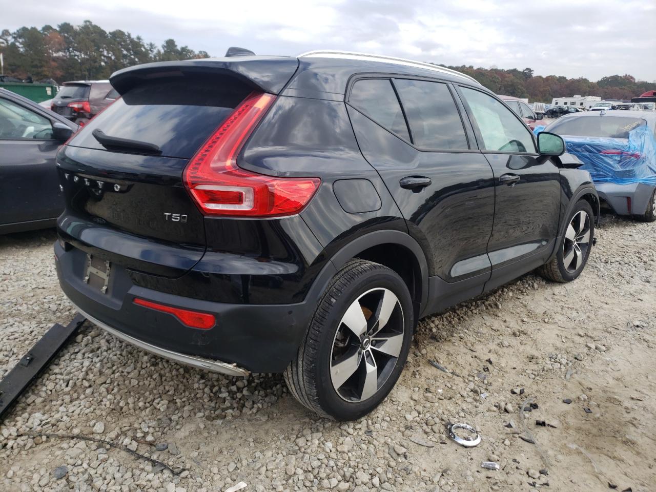 Photo 4 from auction – 2019 VOLVO XC40 T5 MO with VIN YV4162UK8K2109465