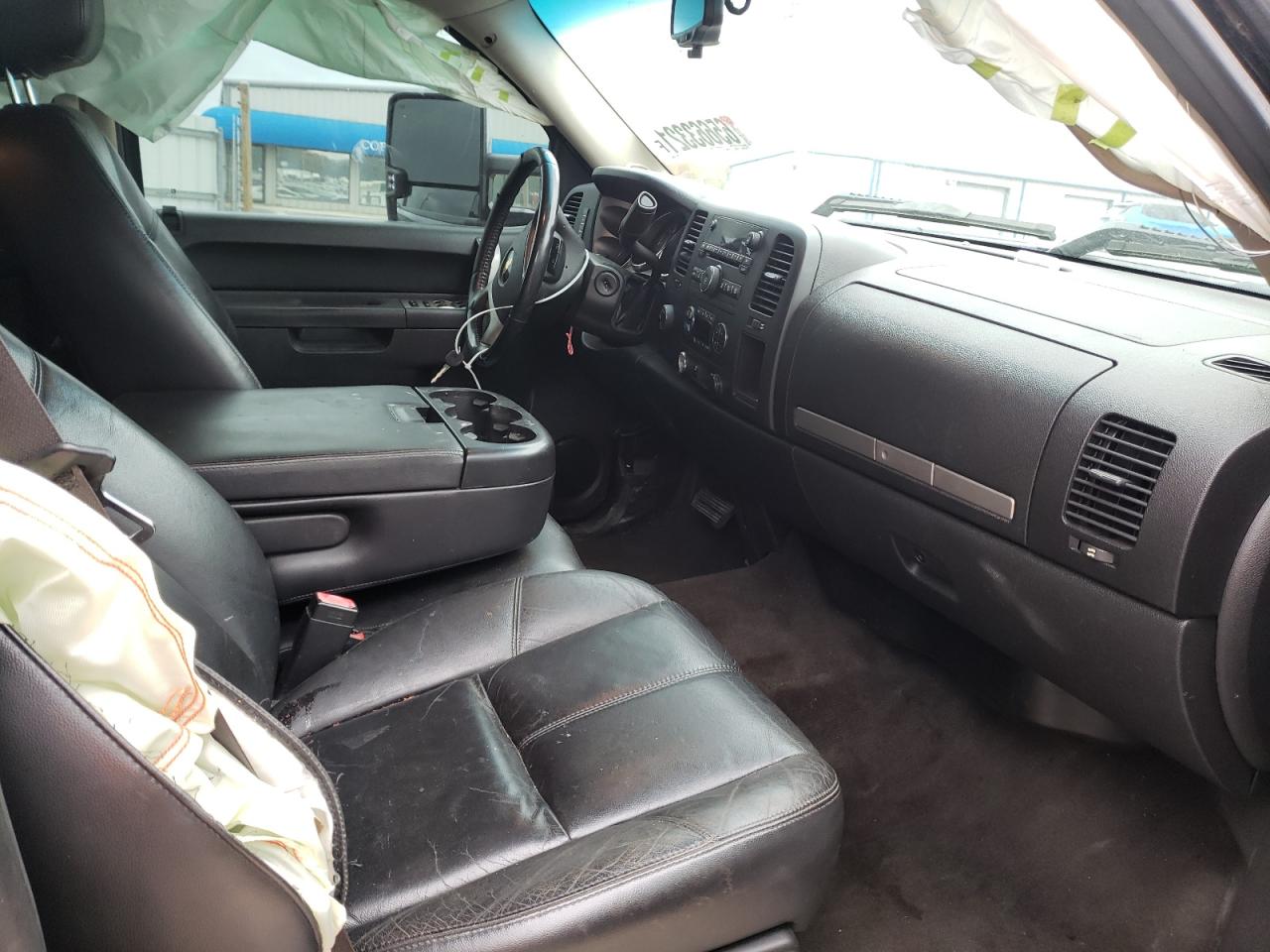Photo 5 from auction – 2011 CHEVROLET SILVERADO with VIN 3GCPKSE31BG188002