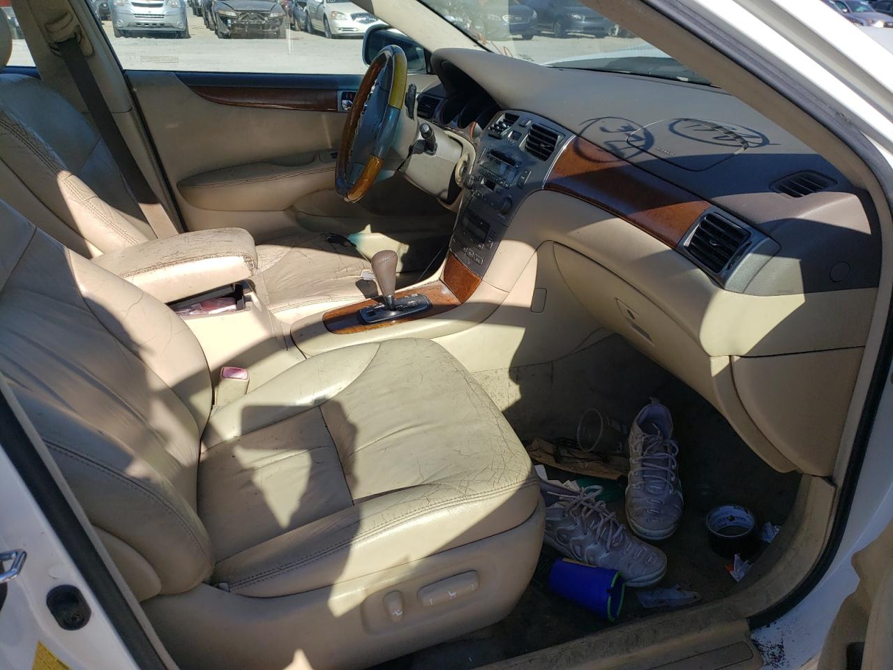 Photo 5 from auction – 2005 LEXUS ES 330 with VIN JTHBA30G755073363