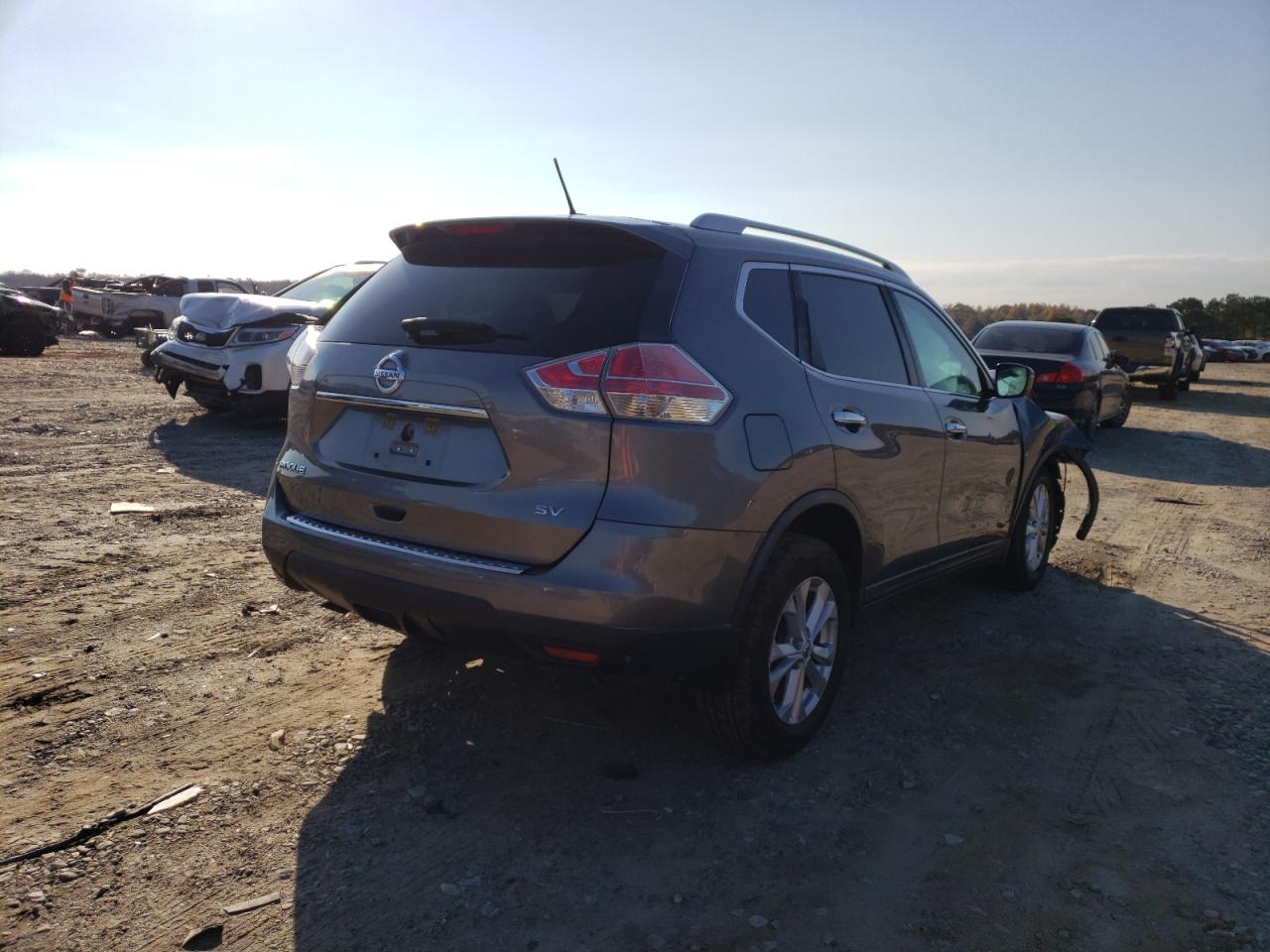 Photo 4 from auction – 2016 NISSAN ROGUE S with VIN KNMAT2MT4GP657283