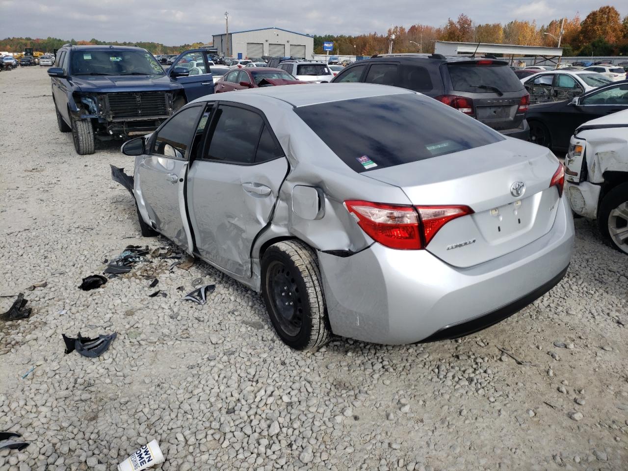 Photo 3 from auction – 2018 TOYOTA COROLLA L with VIN 5YFBURHE5JP822687