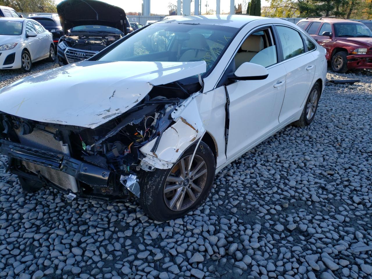 Photo 2 from auction – 2017 HYUNDAI SONATA SE with VIN 5NPE24AF3HH586279