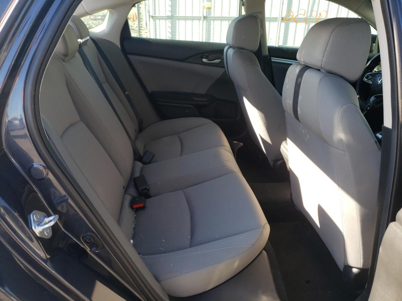 Photo 6 from auction – 2021 HONDA CIVIC LX with VIN 2HGFC2F63MH557013
