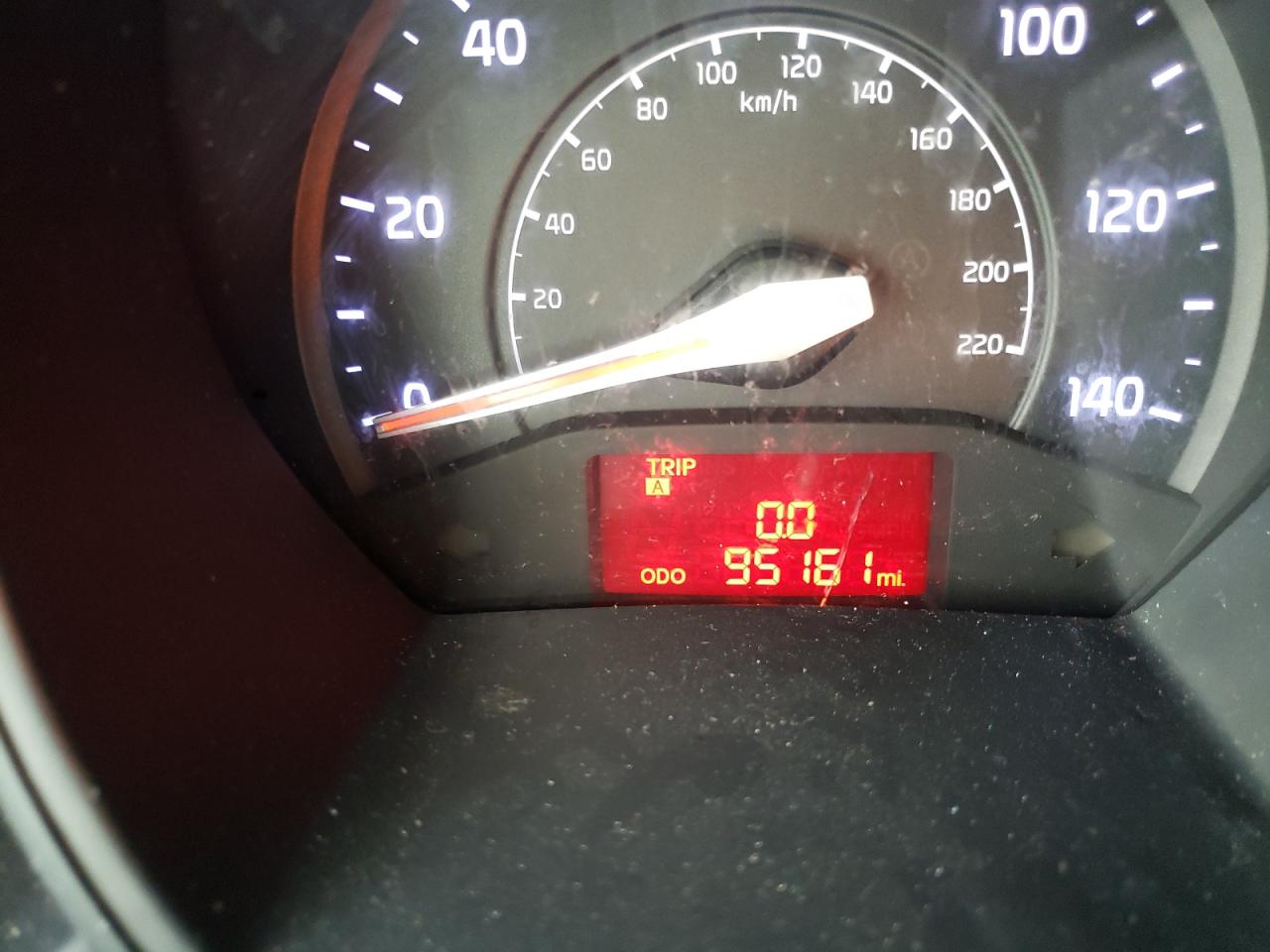 Photo 8 from auction – 2014 KIA RIO LX with VIN KNADM4A33E6330755