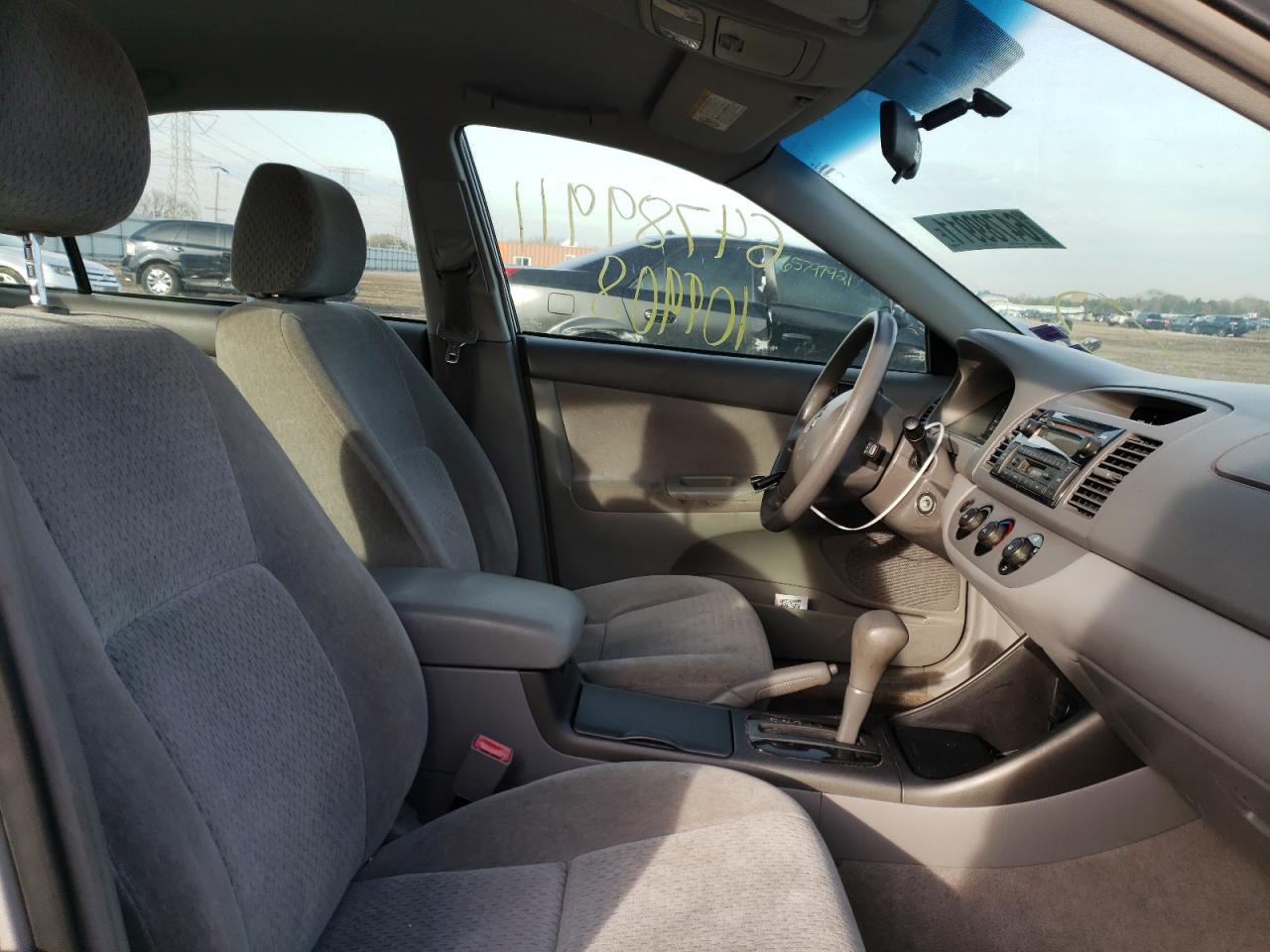 Photo 5 from auction – 2002 TOYOTA CAMRY LE with VIN 4T1BE32K32U069105