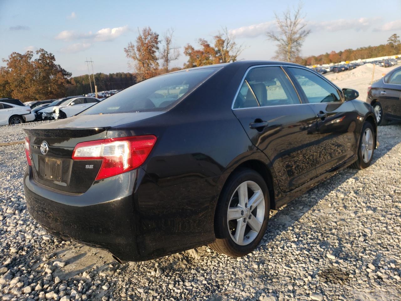 Photo 4 from auction – 2013 TOYOTA CAMRY L with VIN 4T1BF1FK5DU288520