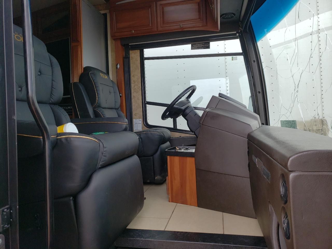 Photo 5 from auction – 2015 FREIGHTLINER CHASSIS XC with VIN 4UZFCUCY2FCGV4157