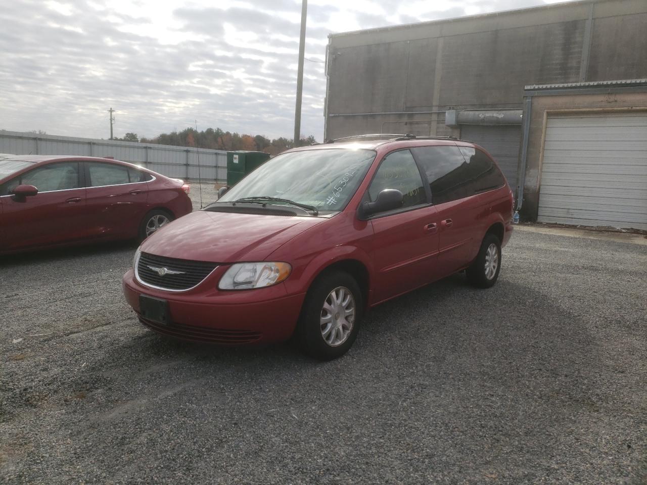 Photo 2 from auction – 2003 CHRYSLER TOWN & COU with VIN 2C8GP74L23R125033