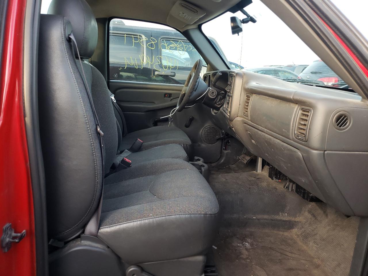 Photo 5 from auction – 2004 CHEVROLET SILVERADO with VIN 1GCEC14X64Z148634