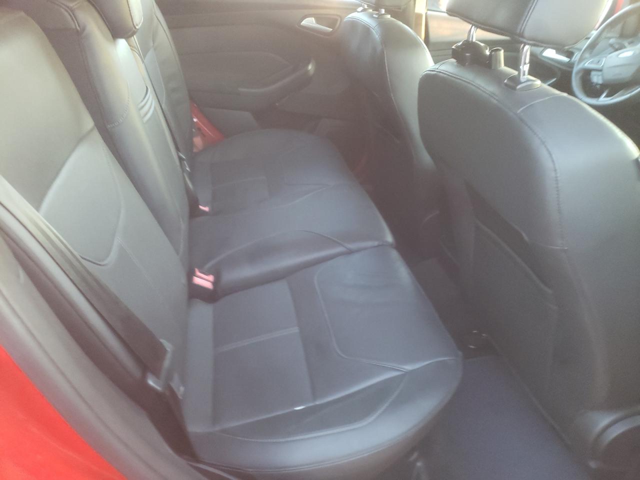 Photo 6 from auction – 2015 FORD FOCUS SE with VIN 1FADP3K23FL302859