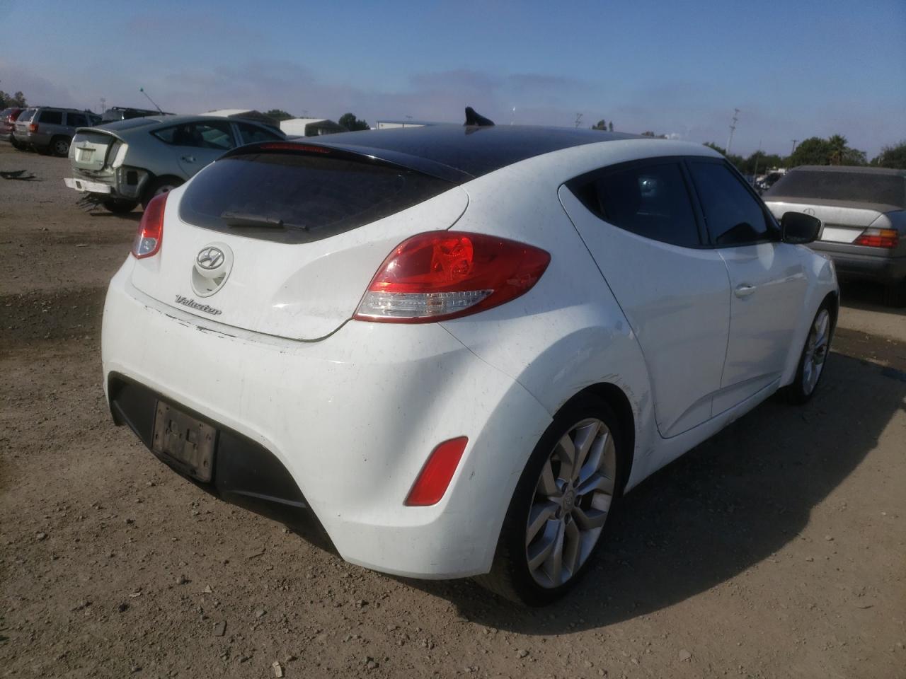 Photo 4 from auction – 2013 HYUNDAI VELOSTER with VIN KMHTC6AD0DU134090