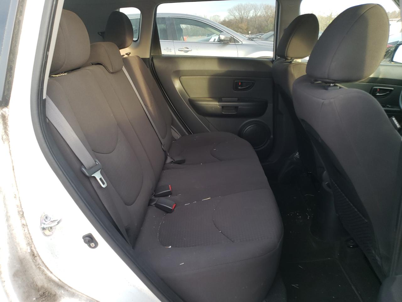 Photo 6 from auction – 2013 KIA SOUL with VIN KNDJT2A59D7574398