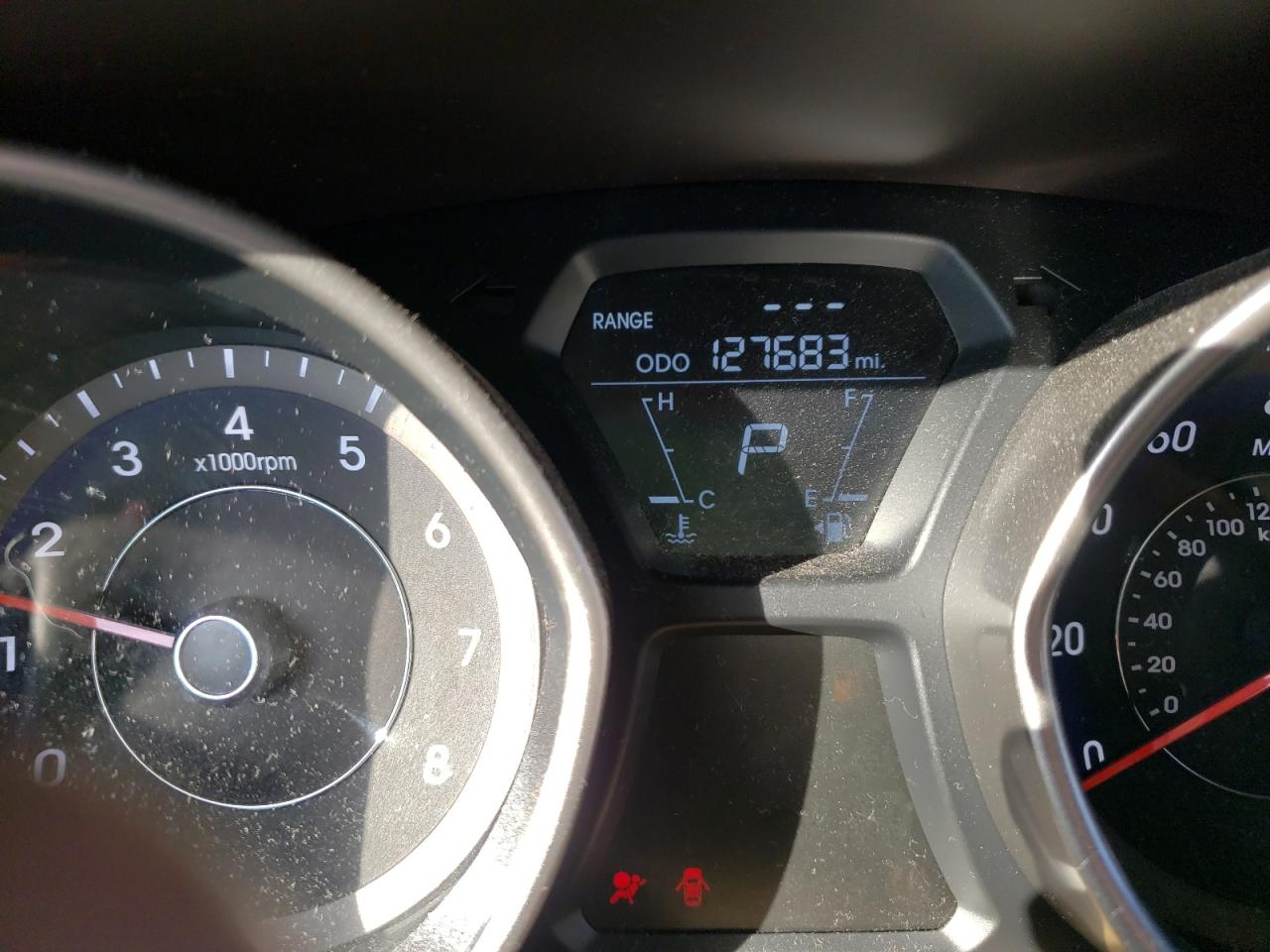 Photo 8 from auction – 2012 HYUNDAI ELANTRA GL with VIN 5NPDH4AE7CH066757