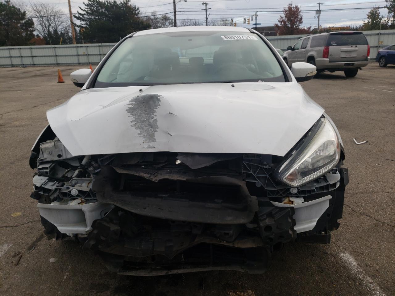 Photo 7 from auction – 2016 FORD FOCUS SE with VIN 1FADP3K23GL338357